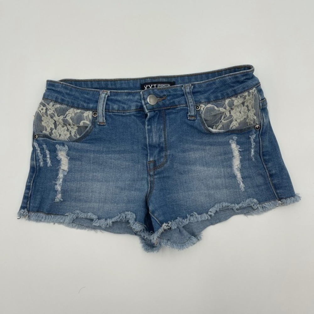 Women’s XXI premium denim shorts